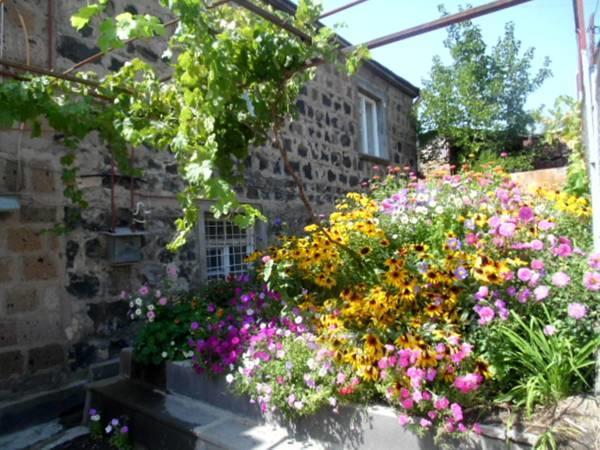 B&B Ruzan Yeghegnadzor Екстериор снимка